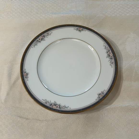 Noritake Ontario China ~ ONE 4-Piece Place Setting - Picture 5 of 11